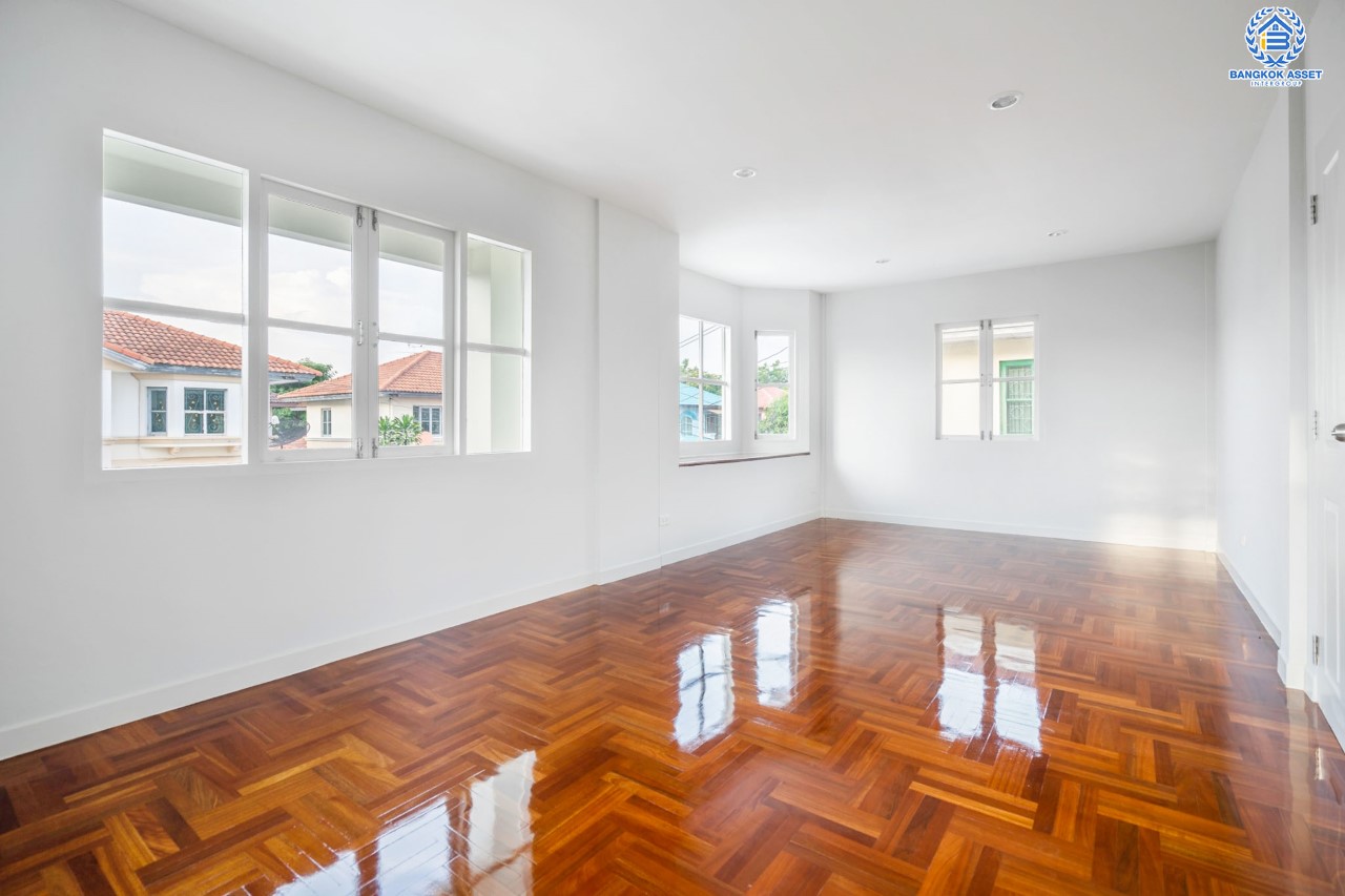 บ้านมือสองตกแต่งใหม่ แบรนด์ LH ม.ชัยพฤกษ์ บางใหญ่-เซ็นทรัลเวสต์เกต หลังมุม ตอบโจทย์ทุกการอยู่อาศัย เนื้อที่ 56.8 ตร.ว. ฟังก์ชัน 3 ห้องนอน 2 ห้องน้ำ จอดรถได้ 2 คัน บนทำเลดีที่สุด! ใกล้เซ็นทรัลเวสต์เกต ทางด่วน "กาญจนาภิเษก" และรถไฟฟ้า "สถานีคลองบางไผ่"